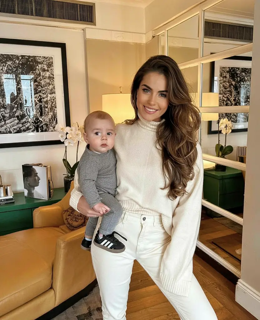 43 Stunning Mom Outfits for 2026: Your Ultimate Style Guide